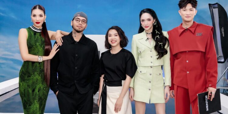 Hương Giang giữ lại Kim Nhung để an ủi Lan Khuê sau 6 tập không thắng