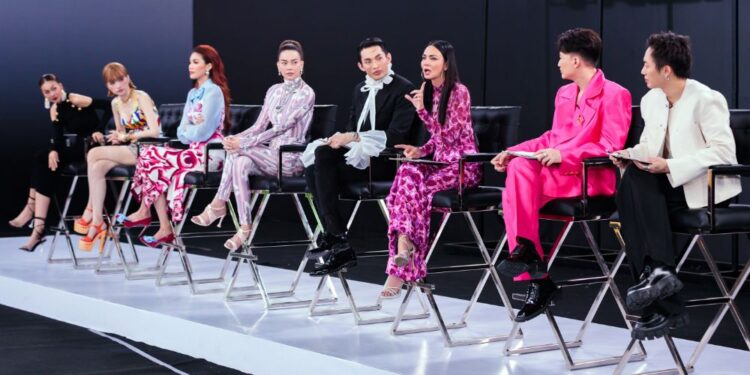 Hương Giang trách Dược sĩ Tiến nể cả, “giận đỏ mặt” khi thấy Thanh Hằng chơi chiêu