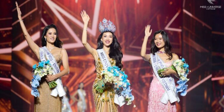 Mãn nhãn đêm chung kết Miss Universe Vietnam 2023, Bùi Quỳnh Hoa xuất sắc đoạt vương miện