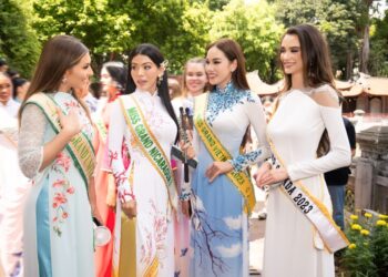 Hơn 70 Hoa hậu Quốc tế và hành trình khám phá vẻ đẹp Việt Nam trong Áo dài Ngô Nhật Huy