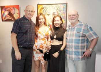  23 bức tranh truyền cảm hứng tới công chúng yêu nghệ thuật của Họa sĩ Iris Nguyen trong  Triển lãm “Dòng chảy”