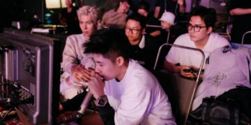 “Đạo diễn triệu view” Đinh Hà Uyên Thư tiết lộ cảnh bay ấn tượng của Hồng Nhung và Huyền Baby