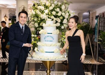 Founder Phương Nguyễn xúc động trong ngày mừng tuổi mới Jet Dentist Xuân Diệu