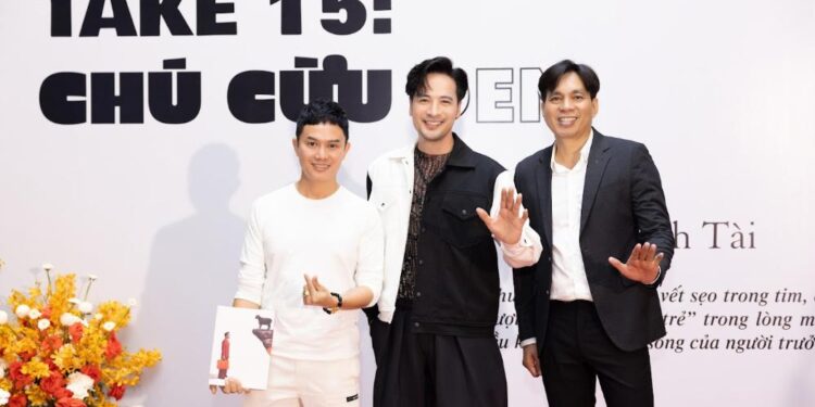 Diễn viên Đoàn Minh Tài ngập tràn hạnh phúc trong ngày ra mắt sách “Take 15 Chú Cừu Đen”