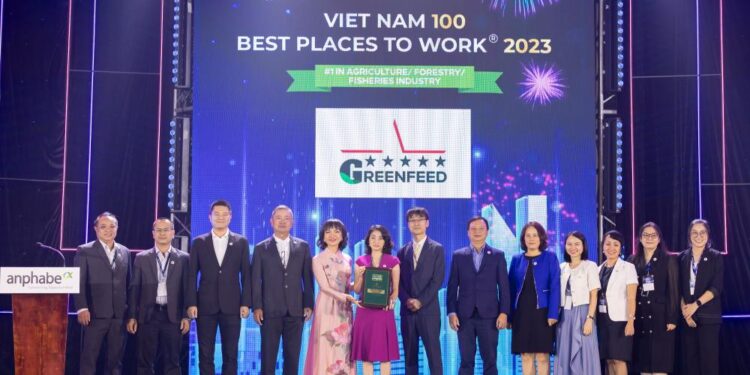 Greenfeed Việt Nam được vinh danh Top 1 nơi làm việc tốt nhất Việt Nam ngành Nông nghiệp – Lâm nghiệp – Thủy sản 2023