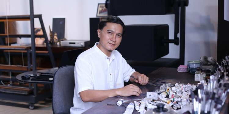 Họa sỹ Nguyễn Thế Dung mang 20 bức tranh bày tại Triển lãm “Nghiệm Cảnh”