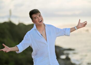 Lỡ hát bài mới chưa phát hành ở đám cưới Puka- Gin Tuấn Kiệt, Đàm Vĩnh Hưng tung luôn sản phẩm mới