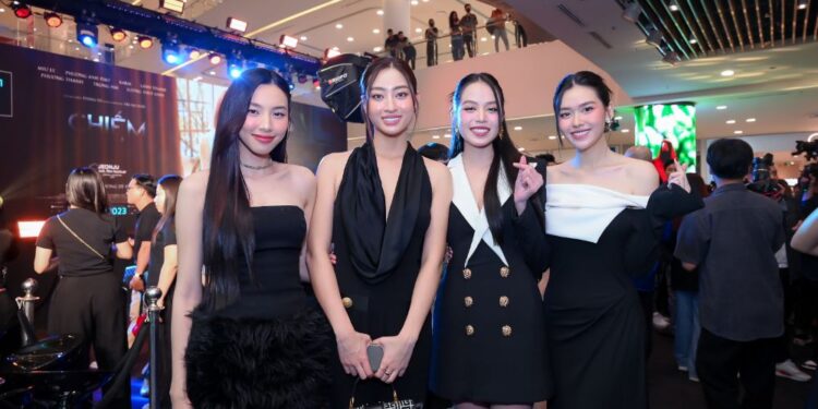 Hoa hậu Thùy Tiên, Thanh Thủy lộng lẫy đến chúc mừng vai diễn đầu tay của Lương Thùy Linh trong phim “Chiếm Đoạt”