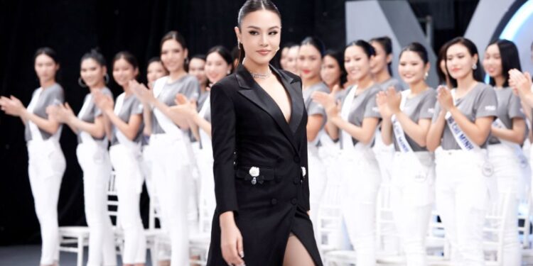 Á hậu Thủy Tiên tái hiện “tuyệt kỹ” múa tay tại trailer tập 3 Tôi là Hoa hậu Hoàn vũ Việt Nam