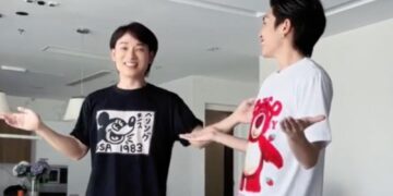 Trúc Nhân, Tùng Maru, Phạm Đình Thái Ngân gây sốt khi cover động tác trong ca khúc mới của Cody Nam Võ