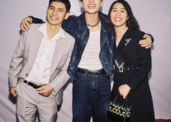 Bố mẹ hạnh phúc khi MONO mang EP mới về quê hương