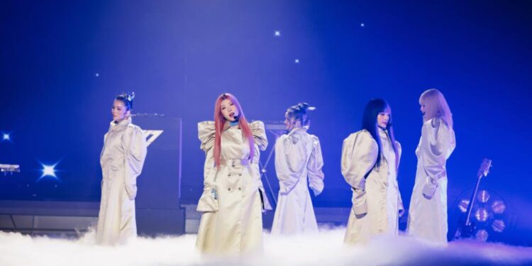 Trang Pháp: “Tôi không bao giờ thấy MLee than vãn dù rất áp lực”