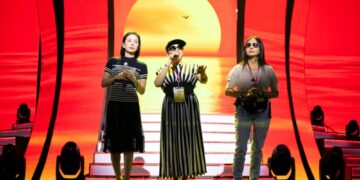 Như Quỳnh tập liveshow suốt gần 7 tiếng đồng hồ