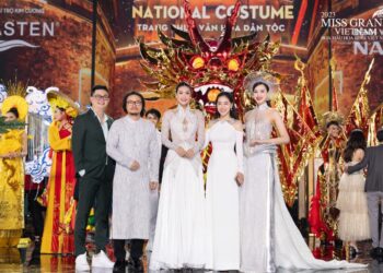 Chuyện chưa kể ở lò đào tạo hoa hậu thi quốc tế nhà Sen Vàng