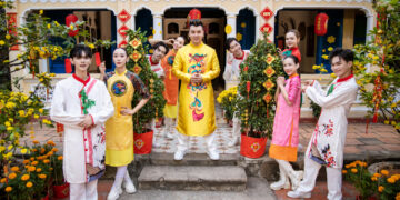 MV nhạc xuân mới của Ưng Hoàng Phúc, nghe thôi sẽ nhớ