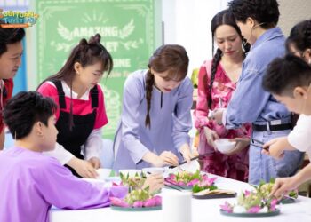 Mai Tiến Dũng “đội sổ” thi gameshow đoán lời bài hát, bị Hari Won chê người Việt mà “chơi còn dở hơn chị”