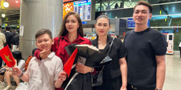 Người đẹp Vương Kim Hằng rạng ngời ở sân bay lên đường dự thi Mrs World 2023