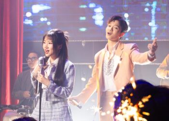 Sau “Khi Em Lớn”, bộ đôi Orange – Hoàng Dũng tiếp tục “suy” trong ca khúc đậm chất thanh xuân