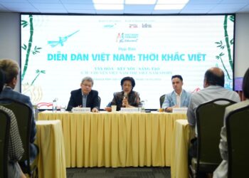 Công bố sự kiện Diễn đàn Việt Nam: Thời khắc Việt