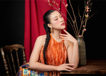 Hoàng Oanh hóa nàng xuân trong bộ ảnh Tết đầy không khí truyền thống