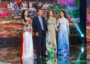 Chương trình đầu tiên tại Việt Nam được thực hiện bởi gia đình có nhiều ca sĩ nữ nổi tiếng nhất showbiz Việt