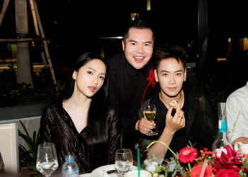 Trần Nhậm, chiến thần đẹp trai nhất làng livestream