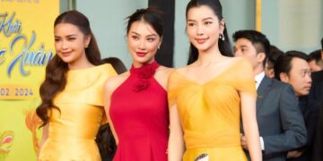 Á hậu Hoàng Nhung rạng rỡ giữa dàn Hoa, Á hậu đầu năm mới   