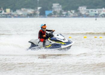 Toả sóng đam mê Aquabike: Lộ diện top 6 vào chung kết, Tùng Min bị nghi “cố tạo nét”