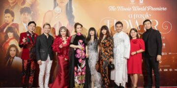 Mai Thu Huyền, Nhật Hạ, Đức Tiến và dàn NS đình đám hội ngộ trong ngày ra mắt phim Đóa Hoa Mong Manh tại Mỹ 