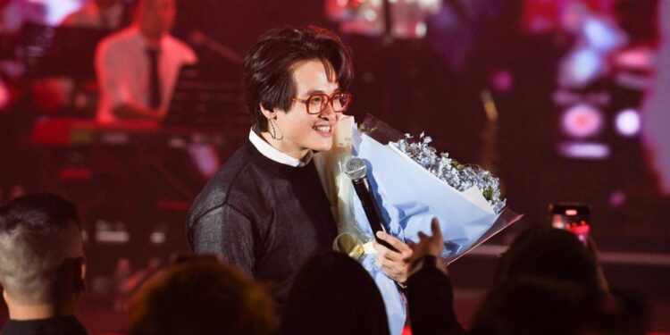 Hà Anh Tuấn chính thức công bố Live Concert “Sketche a Rose” tại Singapore và Úc