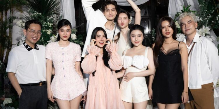 Hội bạn thân toàn sao trong tiệc sinh nhật tiền tỷ của Lucie Nguyễn 