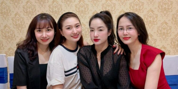 Cuộc gặp gỡ của ca sĩ Quỳnh Trang cùng 3 nàng thơ tại Hà thành