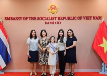 Trở về từ Thái Lan sau đăng quang, Á hậu Bảo Linh liên tục nhận các show diễn lớn