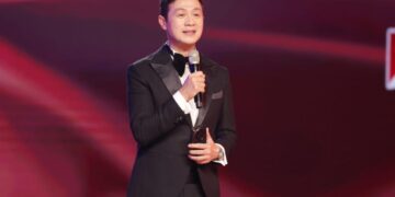 Anh Tuấn, Khánh Vy cùng nhau dẫn dắt Anh Trai Vượt Ngàn Chông Gai 