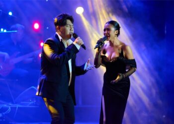 Tú Tri kết hợp Hamlet Trương, Huỳnh Thật trong đêm nhạc đầy cảm xúc