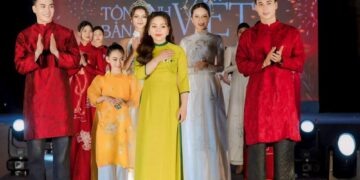 NTK Ngô Nhật Huy, Ruby Phạm, Huyền Trương cùng các NTK nổi tiếng và các Hoa, á hậu đình đám cùng hội tụ trong “Tôn vinh Bản Sắc Việt”