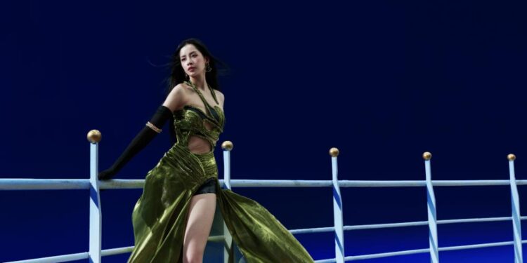 Chi Pu ra mắt MV phiên bản tiếng Trung đầu tiên cho thị trường tỷ dân