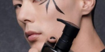 Shu uemura ra mắt dầu tẩy trang black Oil  – Quyền năng dầu đen, sạch sâu rạng ngời