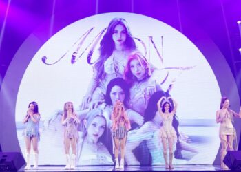    LUNAS lần đầu trình diễn live ca khúc MOONLIGHT khiến fan “đứng ngồi không yên”