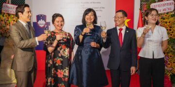 Vừa được bổ nhiệm, Shark Minh Beta khai trương văn phòng Lãnh sự Slovenia tại TP.HCM