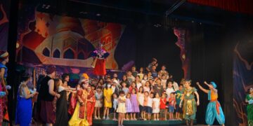 Vở kịch “Mễ cốc phiêu lưu ký” kỷ niệm 30 năm hoạt động nghệ thuật của Việt Hương có gì đặc biệt?