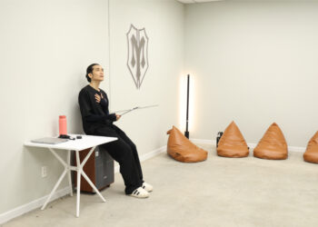 Anh Trai Vượt Ngàn Chông Gai 2024: Ra mắt hình hiệu biểu tượng khiên lửa đại diện cho tinh thần thép của người đàn ông