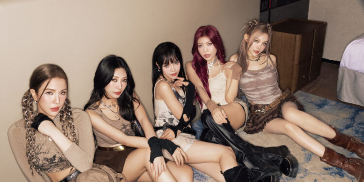 LUNAS tỏa sáng ở sân khấu Trung Quốc: Người múa cột mạo hiểm, người gảy đàn tranh điêu luyện