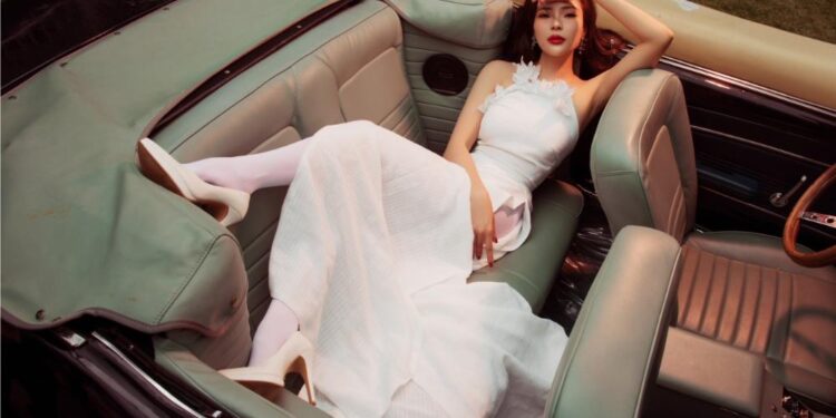 Thúy Diễm lần đầu chia sẻ về diễn xuất giữa điện ảnh và truyền hình