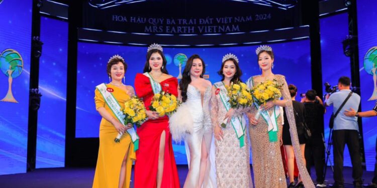 Á hậu Nguyễn Thị Thưa: Mong người nông dân sẽ có cuộc sống no đủ ngay trên chính mảnh ruộng của mình!