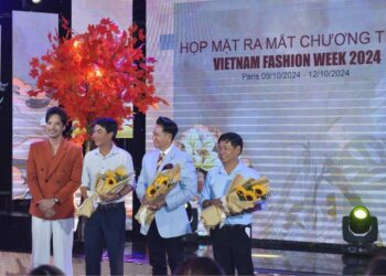 Vietnam fashion week- Tuần lễ thời trang Việt Nam 2024 tại Pháp quy tụ các NTK hàng đầu Việt Nam