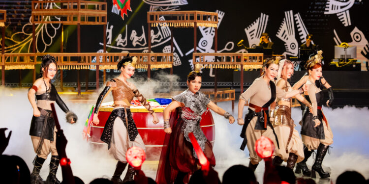 Ê-kíp Chị Đẹp Đạp Gió 2024: Hứa Kim Tuyền làm giám đốc âm nhạc, Tổng đạo diễn sân khấu chính là Blonde Nguyễn