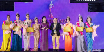 Doanh nhân Phạm Thị Hương đoạt danh hiệu Nữ Hoàng Trà Hiếu Đạo danh giá