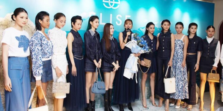 Thương hiệu thời trang Elise ra mắt bộ sưu tập “The Shape Of Water” kết hợp cùng siêu mẫu Thanh Hằng