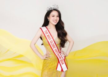 Vừa mới lên ngôi Á hậu 1 được 6 ngày, Đỗ Hà Trang đã đi thi quốc tế